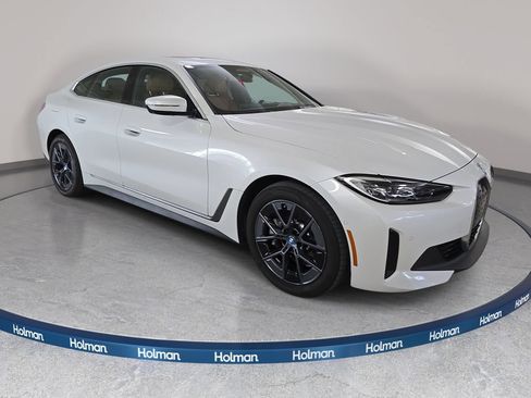Used 2023 BMW i4 eDrive35 RWD image 3