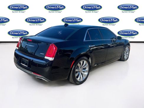 Used 2020 Chrysler 300 Limited image 8