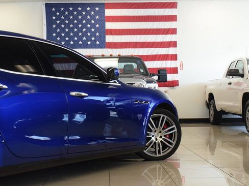 Used 2016 Maserati Ghibli S RWD image 44