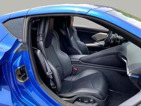 Used 2020 Chevrolet Corvette Stingray Preferred Cpe w/ 2LT Preferred Equipment Group RWD image 17
