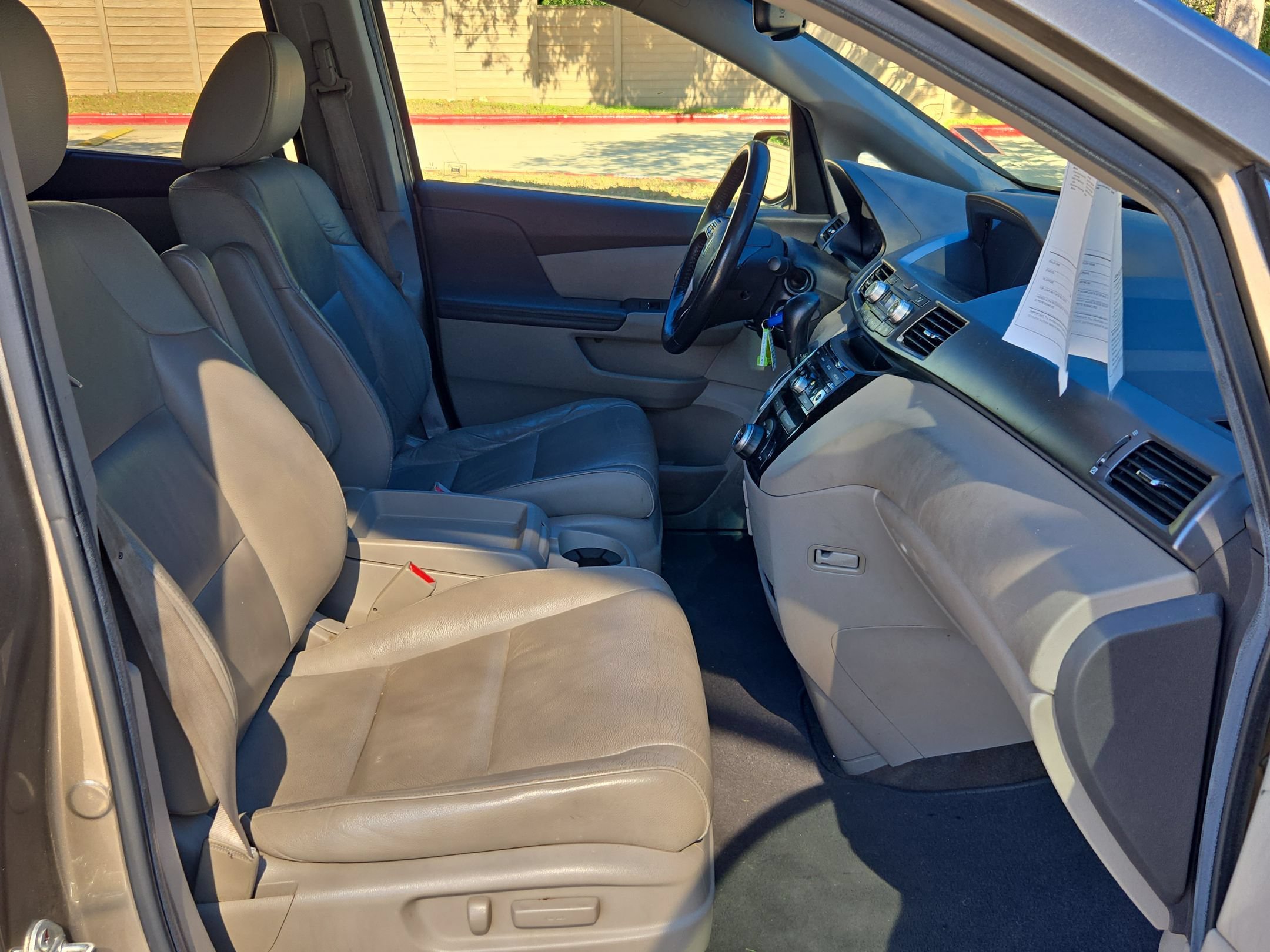 Used 2012 Honda Odyssey EX-L image 27