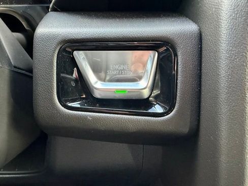 Used 2025 GMC Yukon AT4 w/ AT4 Premium Package image 13