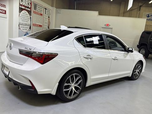 Used 2019 Acura ILX FWD image 9