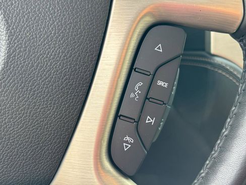 Used 2014 Cadillac Escalade Platinum AWD/4WD image 21