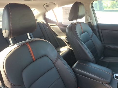 Used 2021 Nissan Sentra SR w/ SR Premium Package FWD image 14