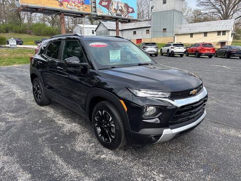 Used 2023 Chevrolet TrailBlazer LT image 4