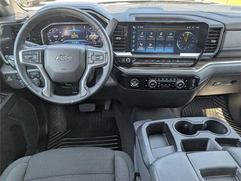 Used 2024 Chevrolet Silverado 1500 RST AWD/4WD image 16