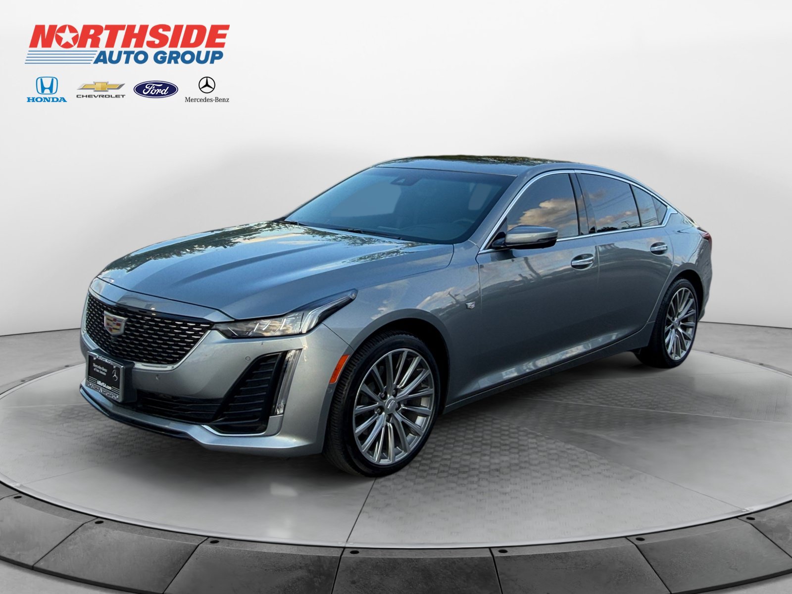 Used 2023 Cadillac CT5 Luxury AWD/4WD image 3