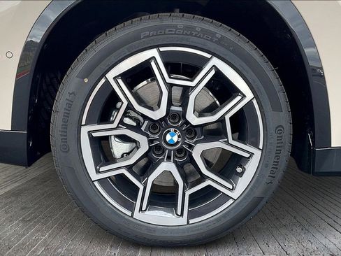 New 2026 BMW X1 xDrive28i w/ Technology Package AWD/4WD image 13