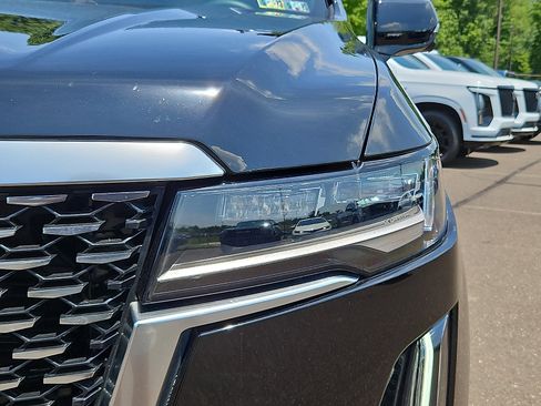 Certified 2023 Cadillac Escalade ESV Premium Luxury AWD/4WD image 9