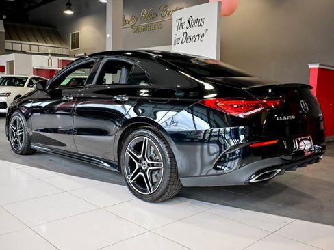 Used 2023 Mercedes-Benz CLA 250 4MATIC w/ AMG Line image 7
