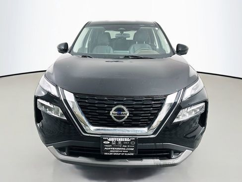 Used 2021 Nissan Rogue SV AWD/4WD image 2