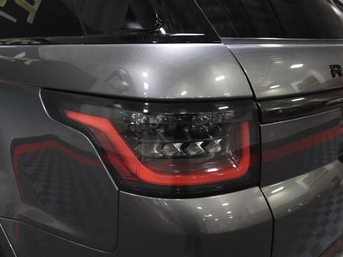 Used 2019 Land Rover Range Rover Sport SVR image 6