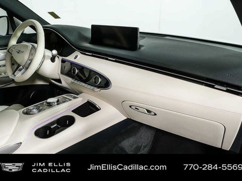 Used 2025 Genesis Electrified GV70 AWD/4WD image 24