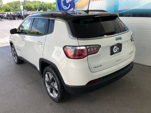 Used 2019 Jeep Compass Limited AWD/4WD image 6