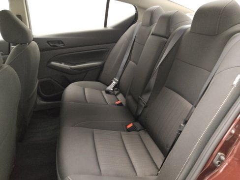 Used 2024 Nissan Altima 2.5 SV image 18