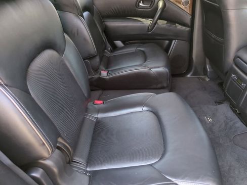 Used 2016 INFINITI QX80 4WD w/ Driver's Assistance Package image 17