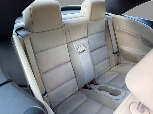 Used 2013 Volkswagen Eos Lux FWD image 27