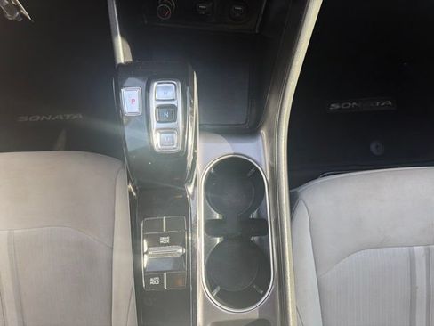Used 2022 Hyundai Sonata SE FWD image 24