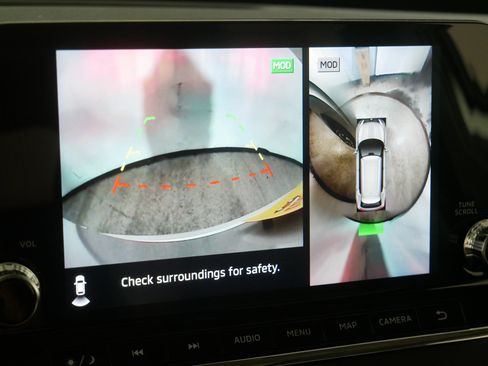 New 2025 Mitsubishi Outlander SE image 9