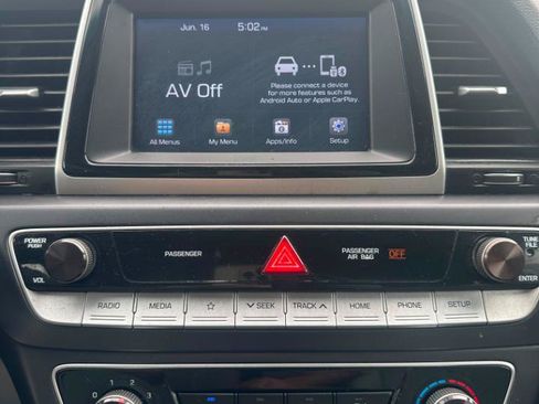 Used 2019 Hyundai Sonata SE FWD image 25