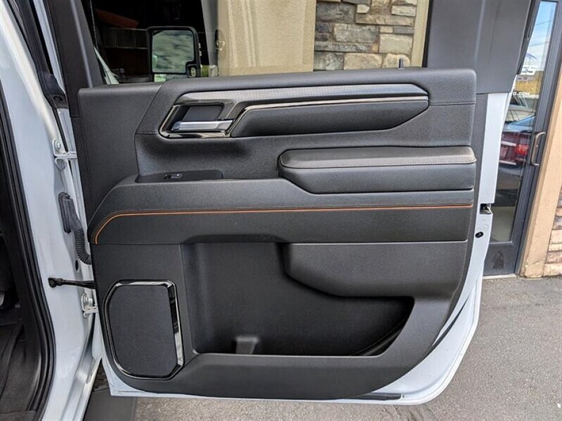 Used 2024 GMC Sierra 3500 AT4 AWD/4WD image 29