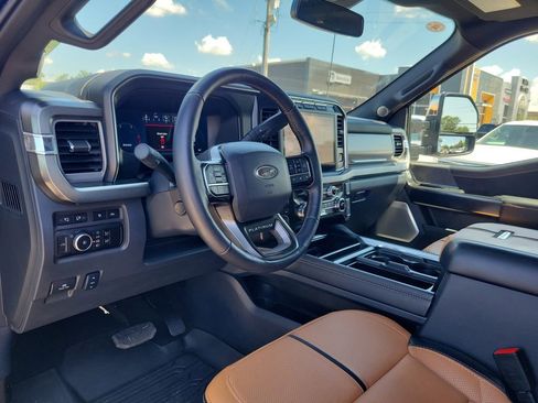 Used 2024 Ford F350 Platinum AWD/4WD image 18