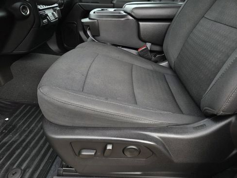 Used 2024 Chevrolet Silverado 2500 Custom w/ Custom Value Package AWD/4WD image 13