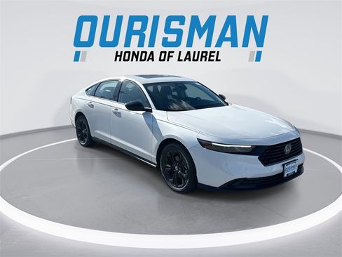 New 2025 Honda Accord SE image 2