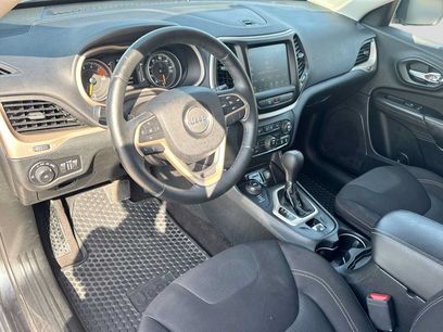 Used 2016 Jeep Cherokee Latitude w/ Safety/Convenience Group