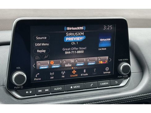 Used 2022 Nissan Rogue SV AWD/4WD image 17
