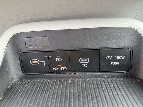 Used 2024 Hyundai Kona SEL image 24