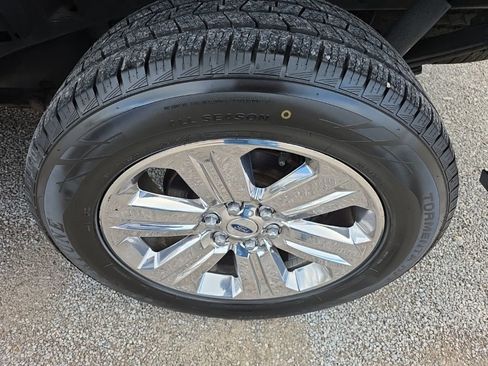 Used 2018 Ford F150 Lariat w/ Equipment Group 502A Luxury image 28