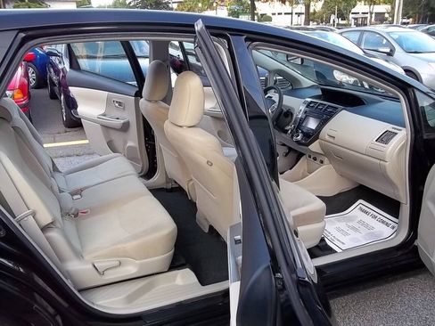 Used 2012 Toyota Prius V Three FWD image 9