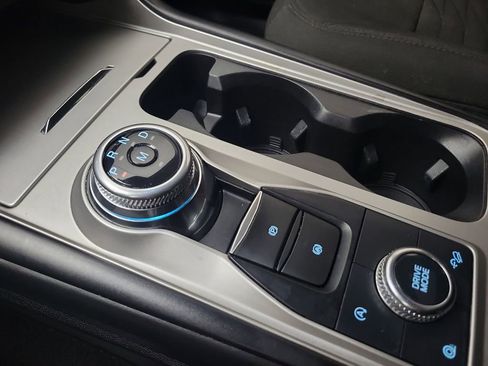 Used 2021 Ford Explorer XLT w/ Class III Trailer Tow Package image 15