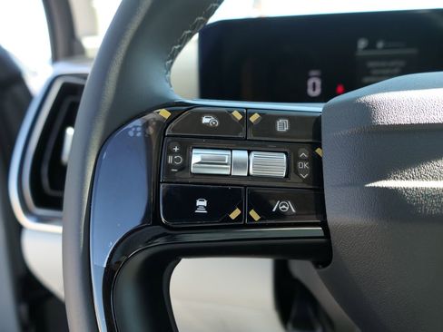 New 2026 Kia Sorento S image 13