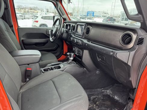 Used 2020 Jeep Wrangler Unlimited Willys image 12