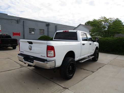 Used 2024 RAM 2500 Big Horn w/ Off Road Package AWD/4WD image 4