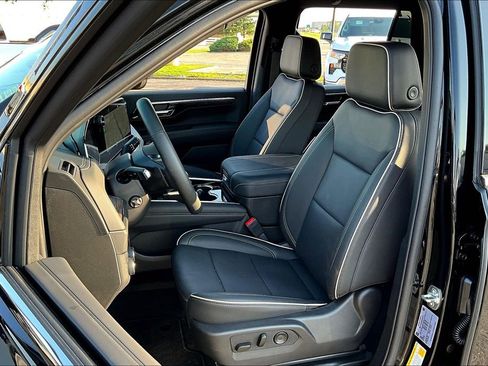 New 2025 Chevrolet Tahoe Premier image 9