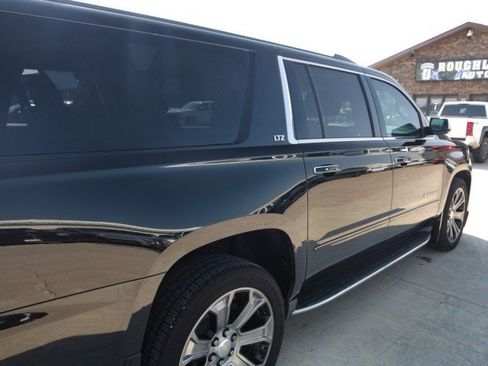 Used 2016 Chevrolet Suburban LTZ AWD/4WD image 9
