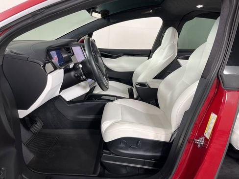 Used 2019 Tesla Model X Long Range image 24