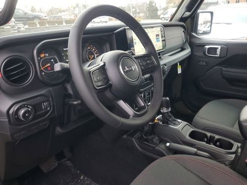 New 2026 Jeep Wrangler Unlimited Rubicon w/ Technology Group AWD/4WD image 13