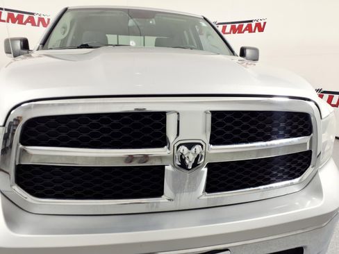 Used 2013 RAM 1500 Classic SLT w/ Premium Display Pkg RWD image 2
