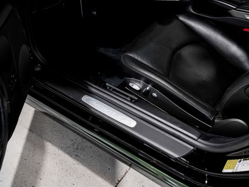 Used 2012 Porsche 911 Carrera 4S AWD/4WD image 19