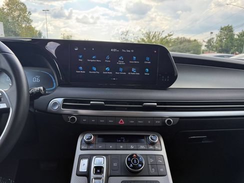 Used 2025 Hyundai Palisade SEL AWD/4WD image 16