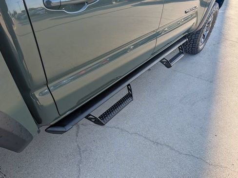 Certified 2022 Toyota Tacoma TRD Off-Road AWD/4WD image 27