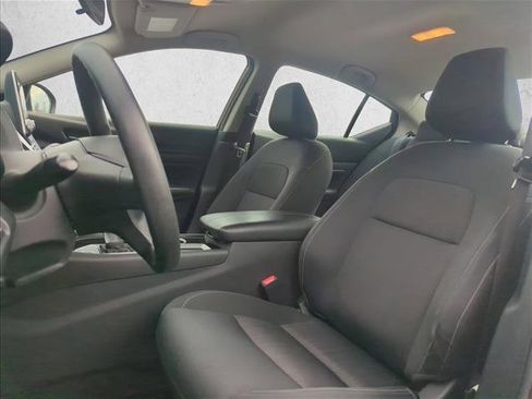 Used 2024 Nissan Altima 2.5 SV image 19