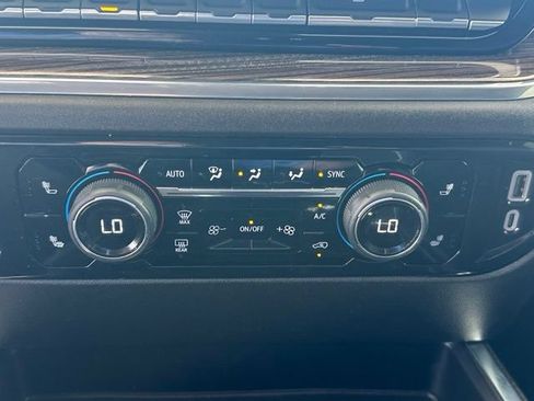 Used 2023 Chevrolet Silverado 1500 RST w/ Redline Edition AWD/4WD image 35