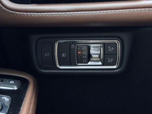 Certified 2023 Lincoln Aviator Reserve w/ Equipment Group 201A AWD/4WD image 37