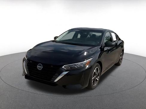 Used 2025 Nissan Sentra SV FWD image 5